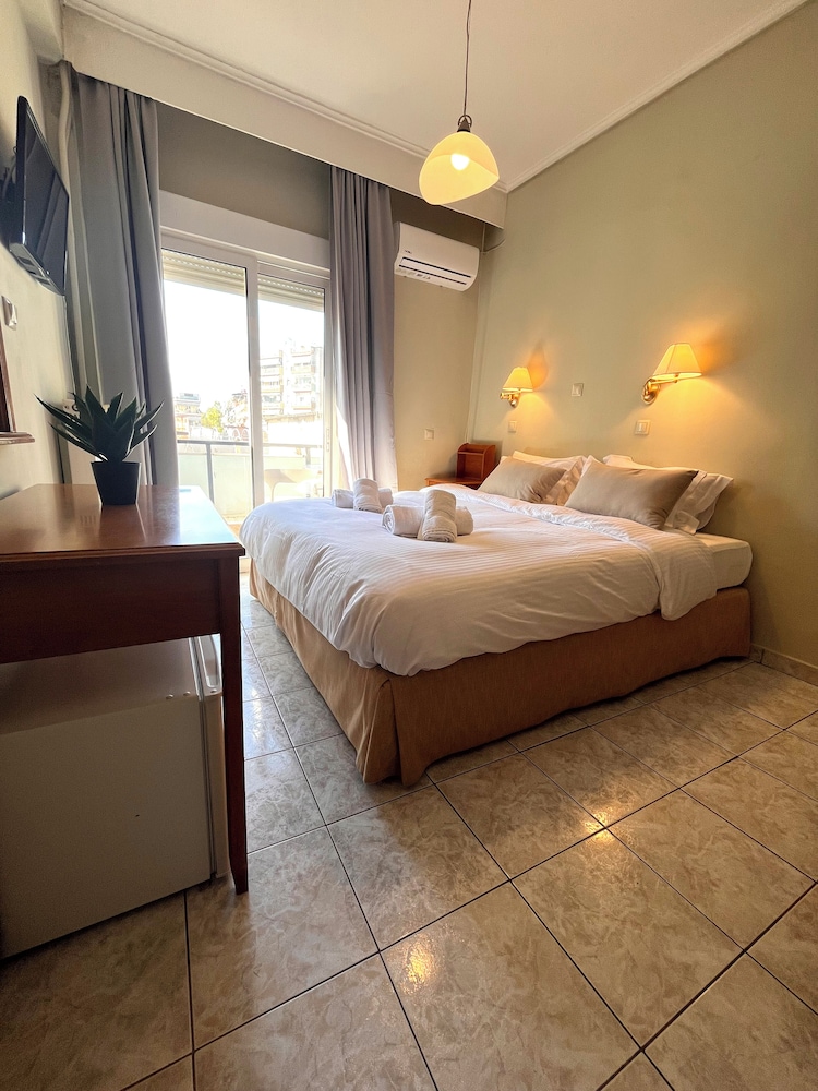 Standard Double Room, Balcony, City View photo 1