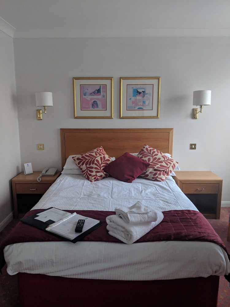Standard Room, Multiple Beds, Non Smoking - Photo 3