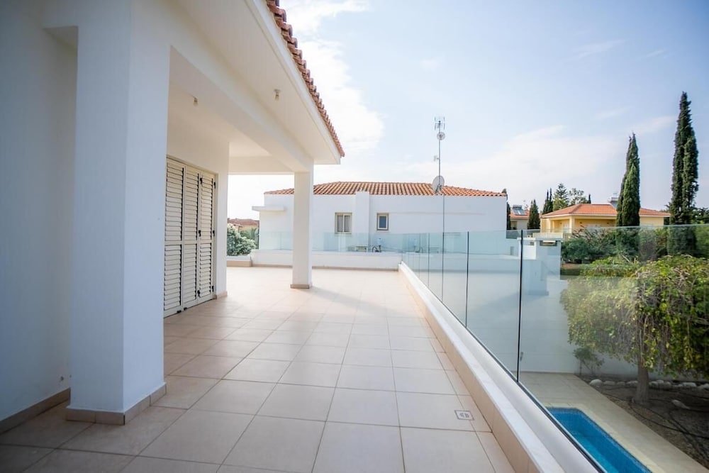 Villa, 4 Bedrooms, Smoking, Private Pool photo 2