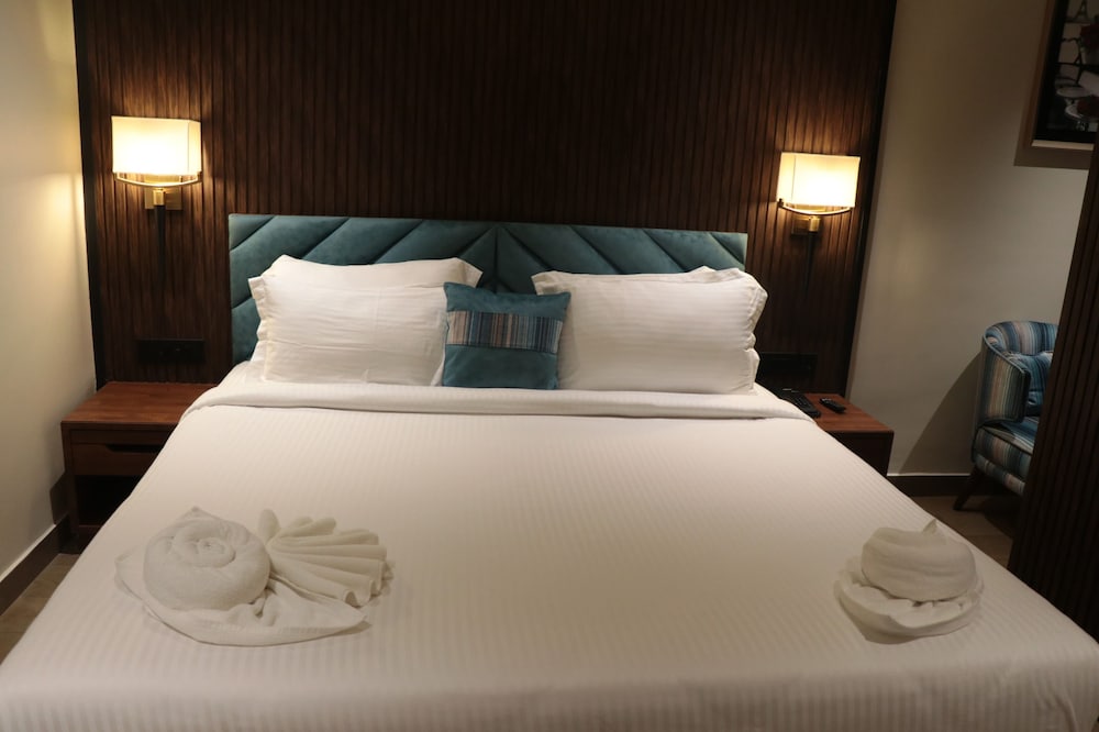 Standard Room, Multiple Beds, Non Smoking, City View