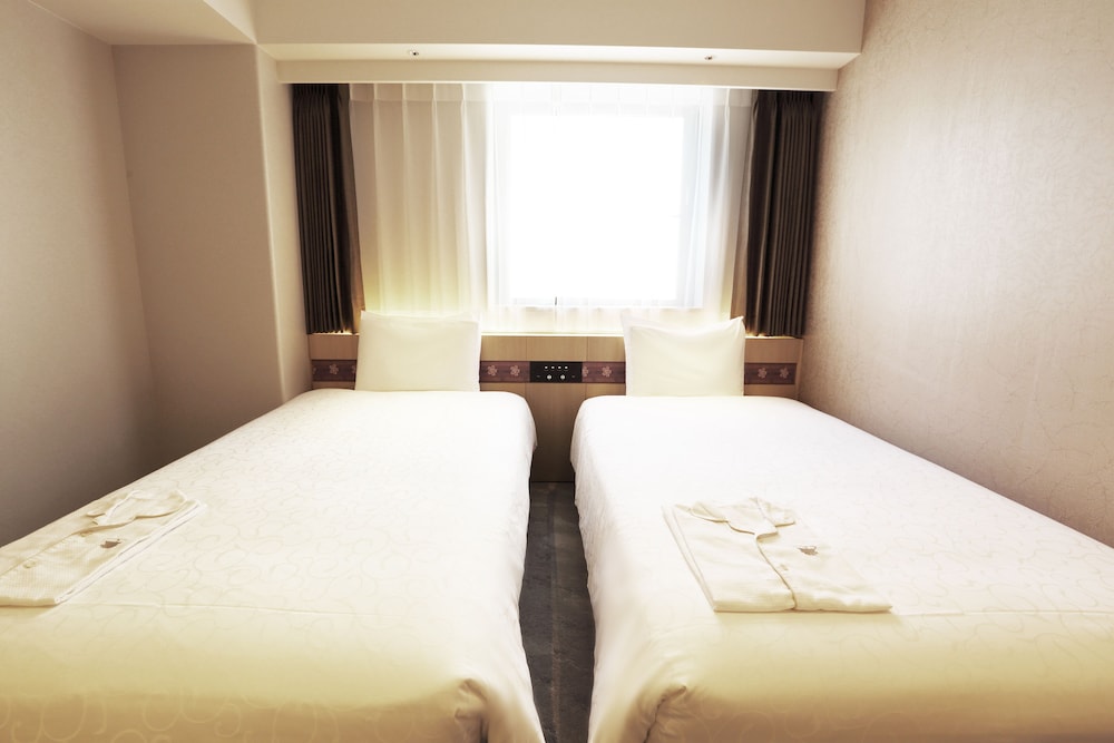 Standard Twin Room - Photo 2