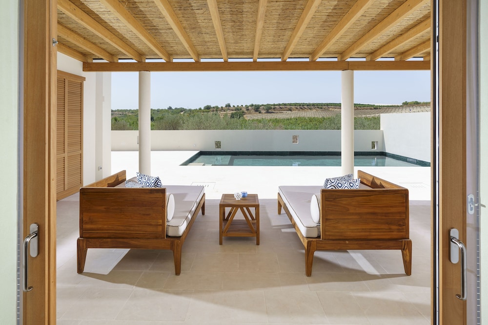 Premium Villa - Photo 4