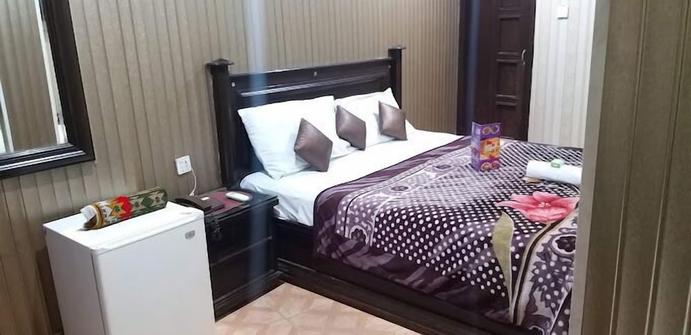 Standard Double or Twin Room photo 1