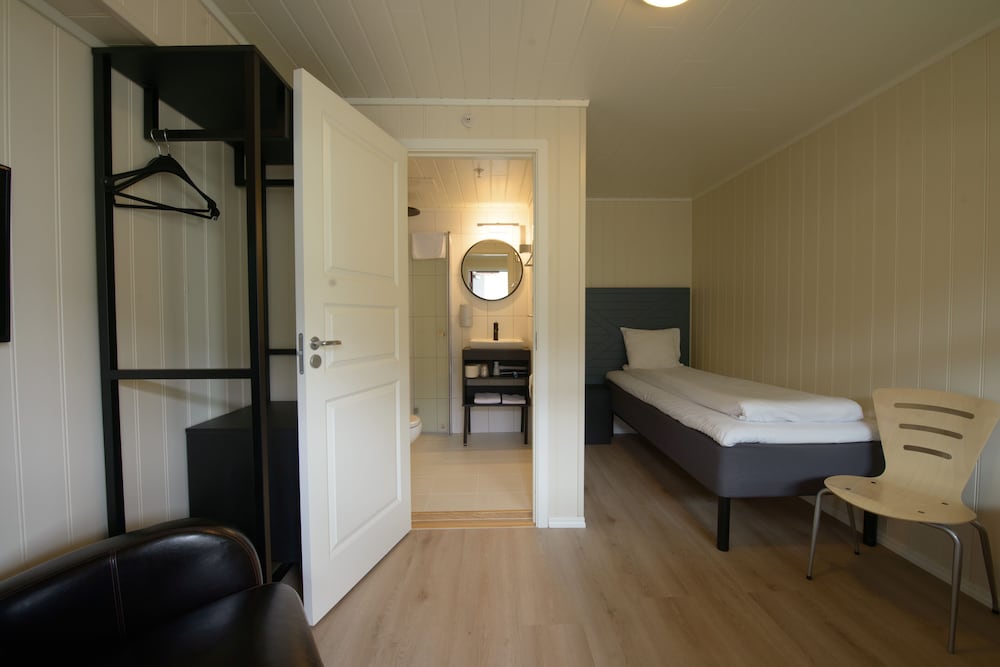 Single Room photo 3