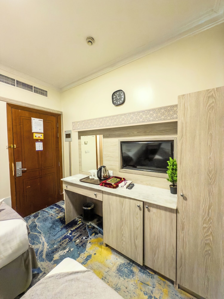 Standard Twin Room photo 3