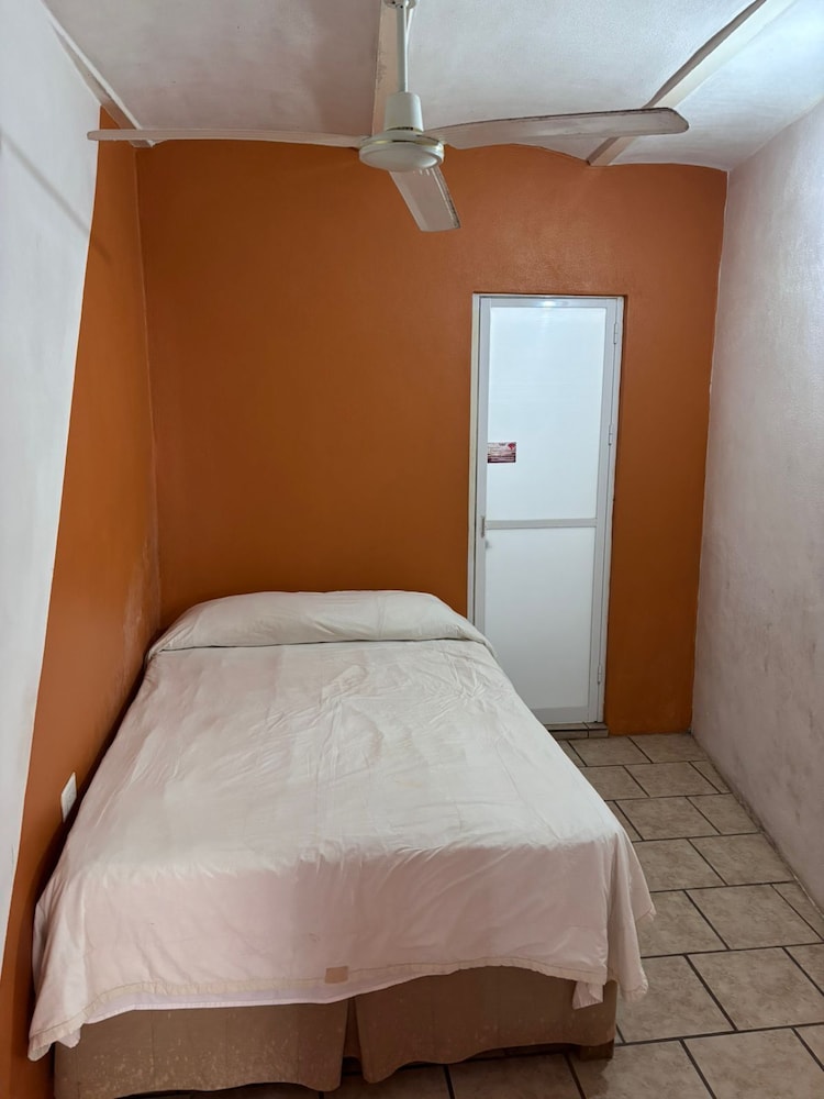 Standard Room - Photo 2