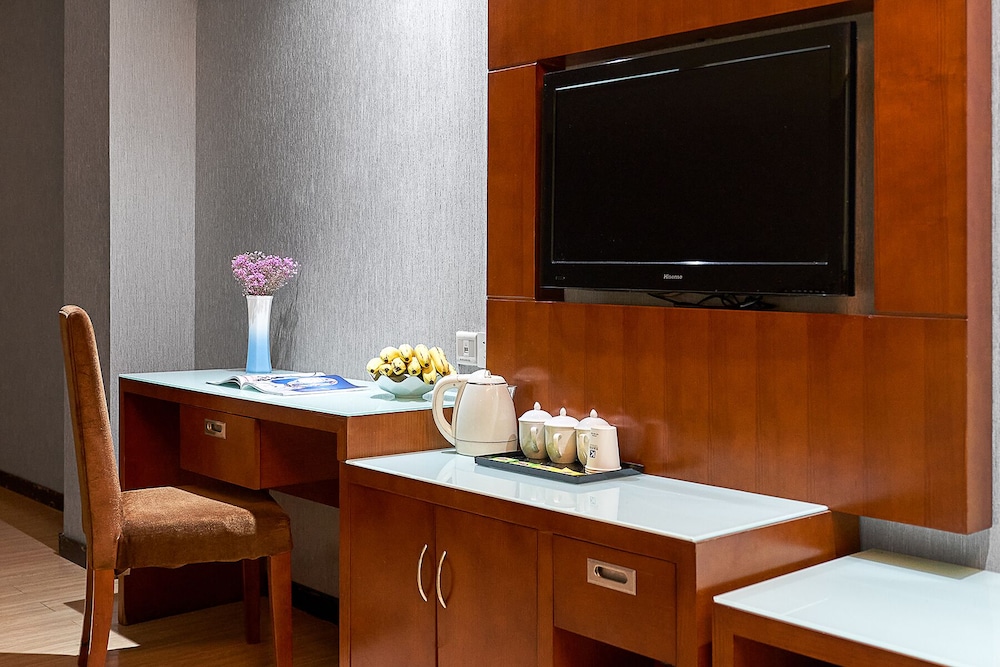 Business Triple Room, Courtyard Area photo 3