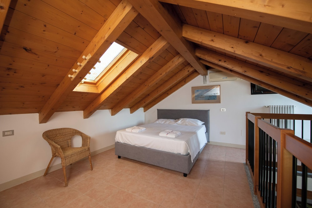 Basic Apartment, 2 Bedrooms (App. 10)