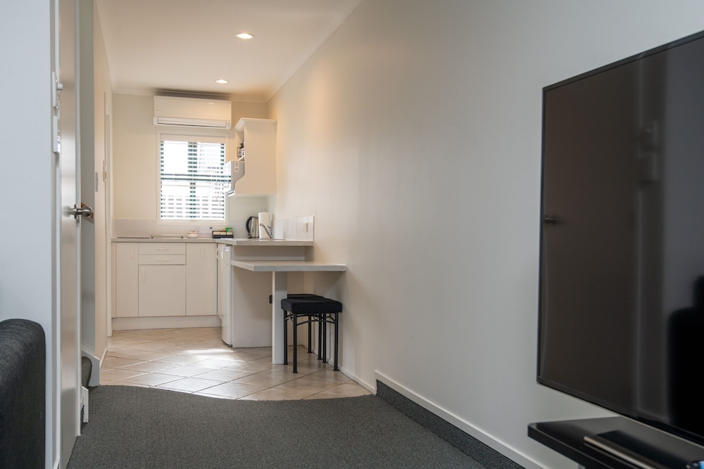 Superior Room, Non Smoking, Kitchen (Two Bedroom Apartment) photo 3