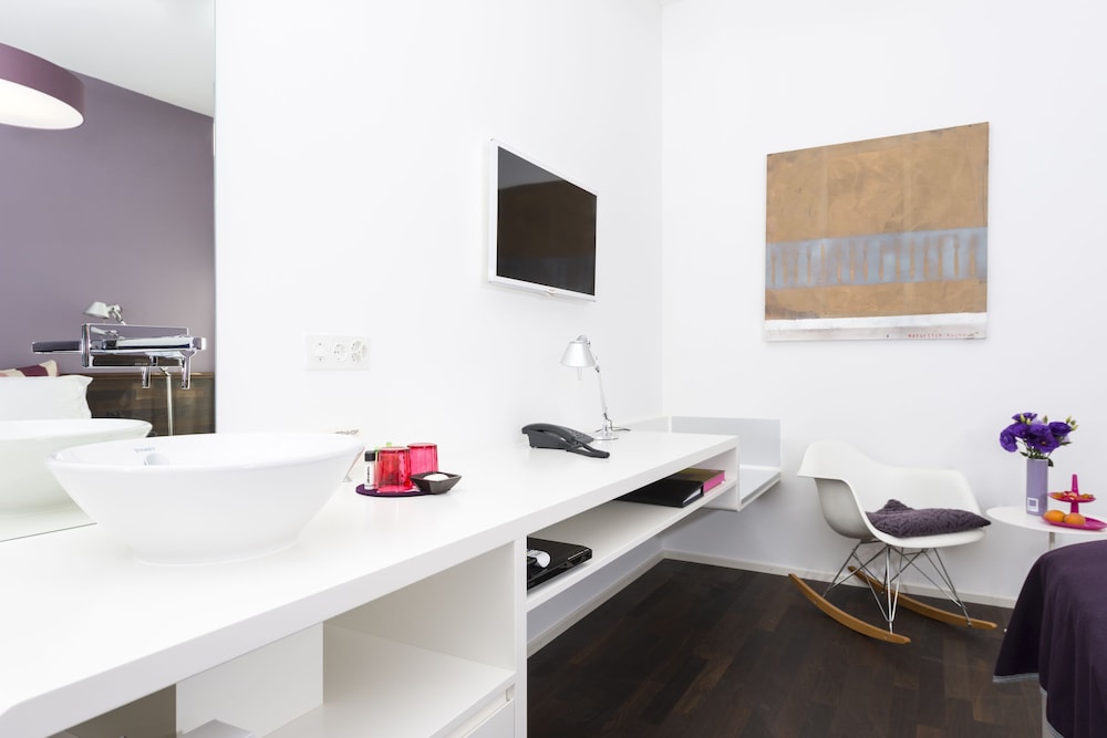 Superior Double Room - Photo 9