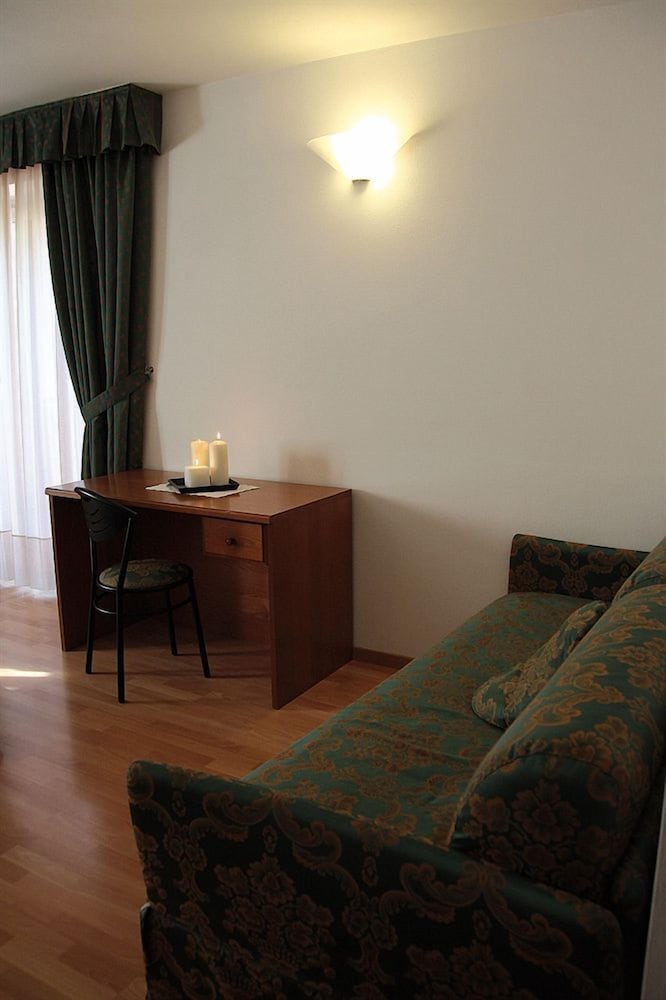 Triple Room - Photo 2