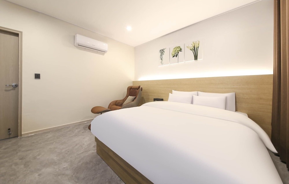 Superior Room - Photo 2