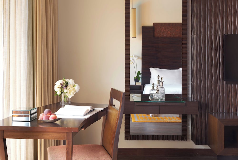 Lotus Lagoon Access Room - Adults Only
