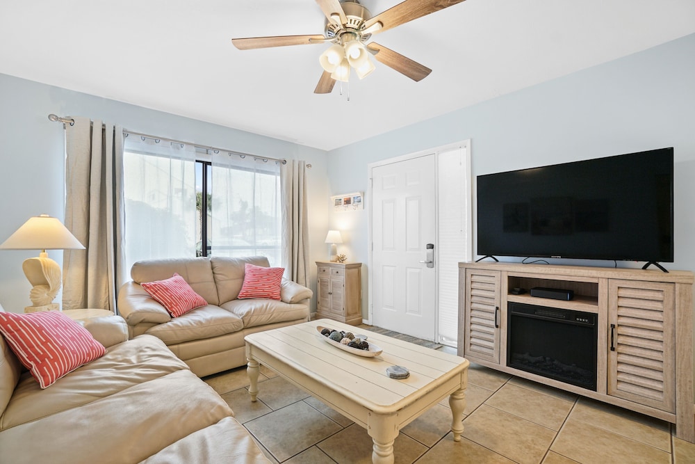 Condo, 2 Bedrooms, Resort View (A14)