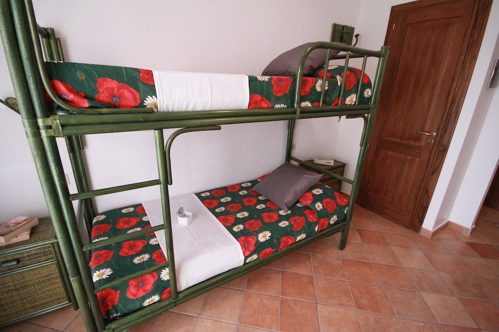 Standard Quadruple Room photo 3