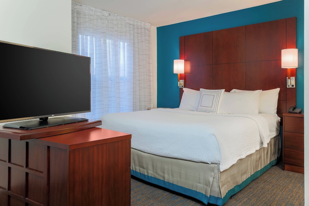 Suite, 1 Bedroom (Mobility/Hearing Accessible, Tub) photo 3