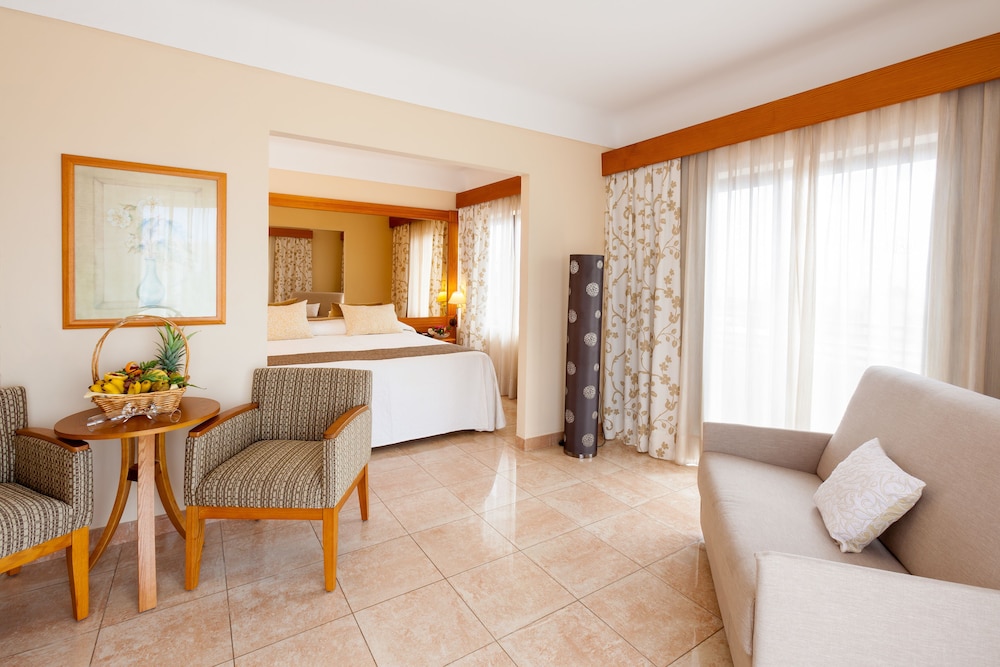 Junior Suite (3 adults)