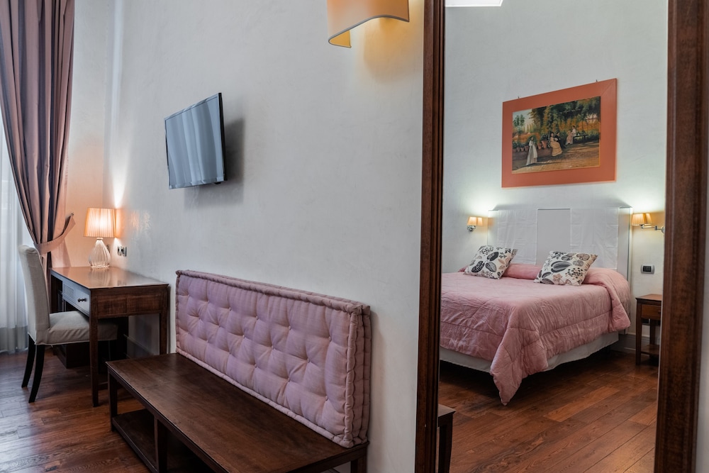 Double Room (Roma Street) photo 3