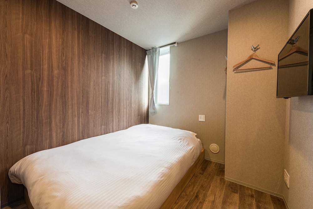 Basic Double Room, Non Smoking photo 3