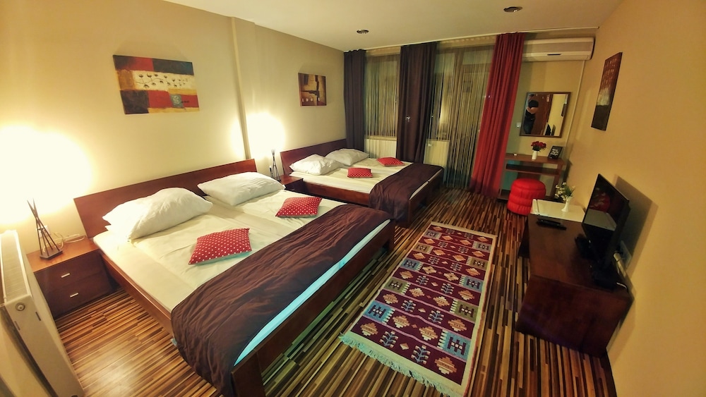 Comfort Quadruple Room, Terrace, Lakeside photo 2
