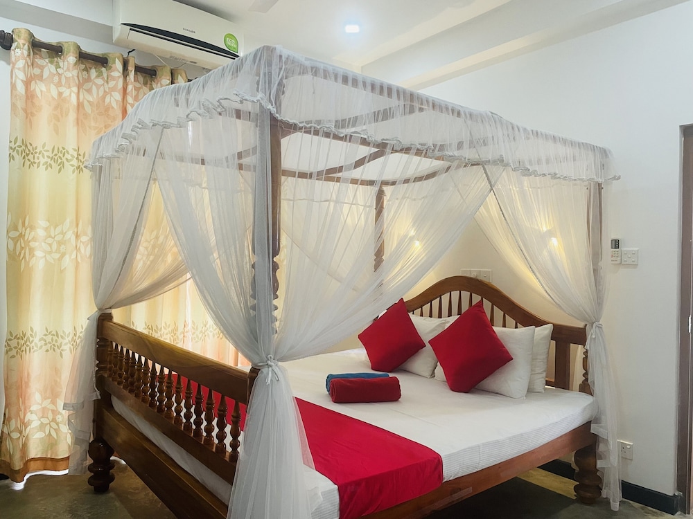 Premium Room, 1 King Bed, Air conditioning