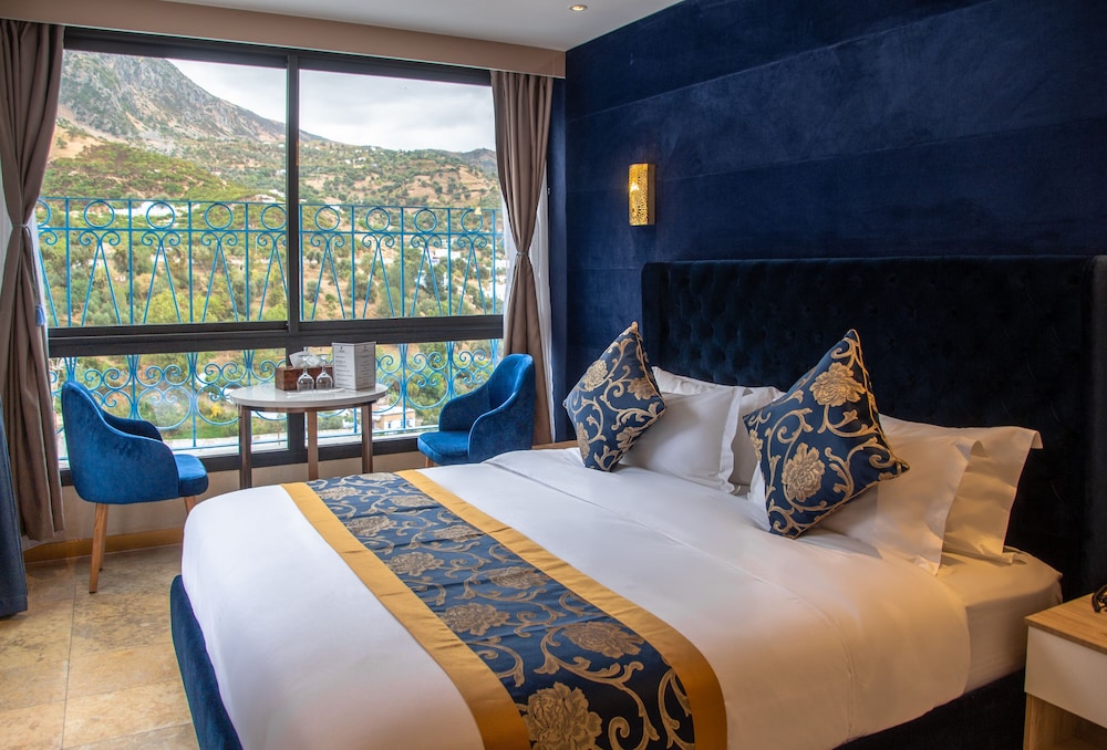 Junior Suite with balcony - Photo 1