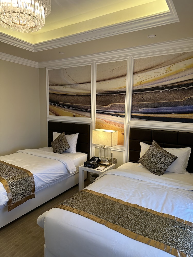 Twin Room - Photo 3