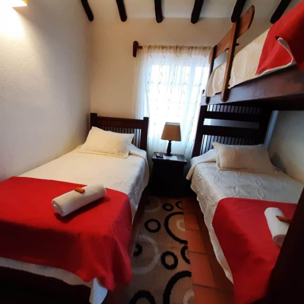 Basic Triple Room photo 1