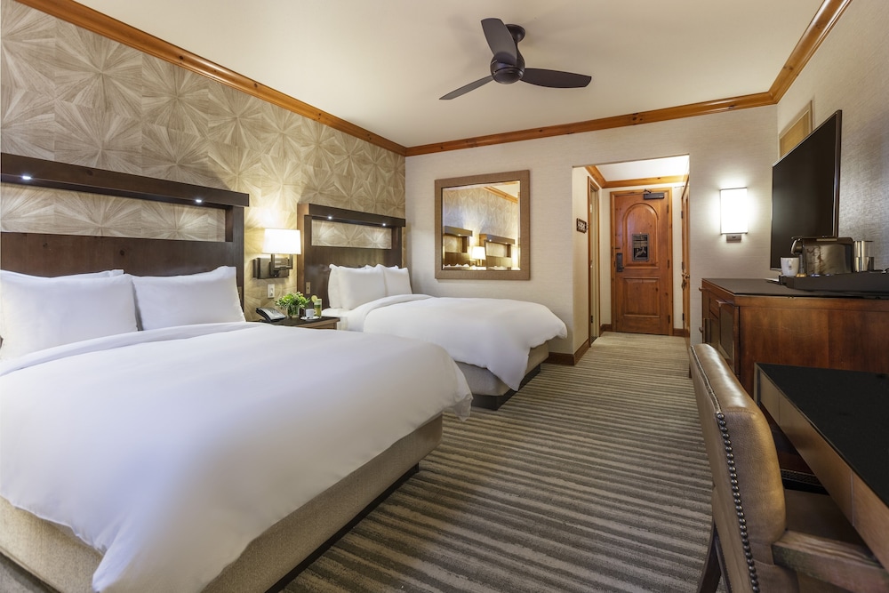 Room, 2 Double Beds (Village View)
