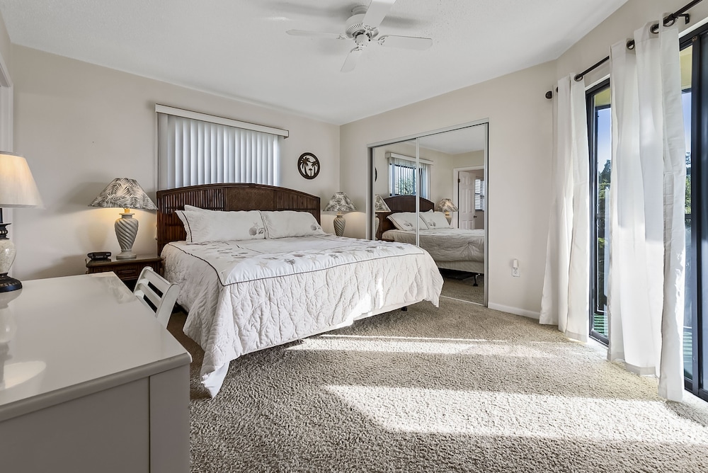 Condo, 2 Bedrooms photo 1