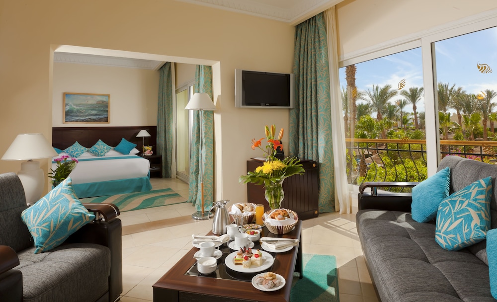 Suite, Garden View - Photo 2