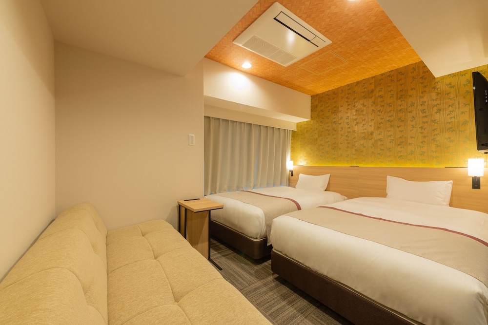 Deluxe Twin Room, Non Smoking(3 People Use), 2 Beds and 1 Sofa bed