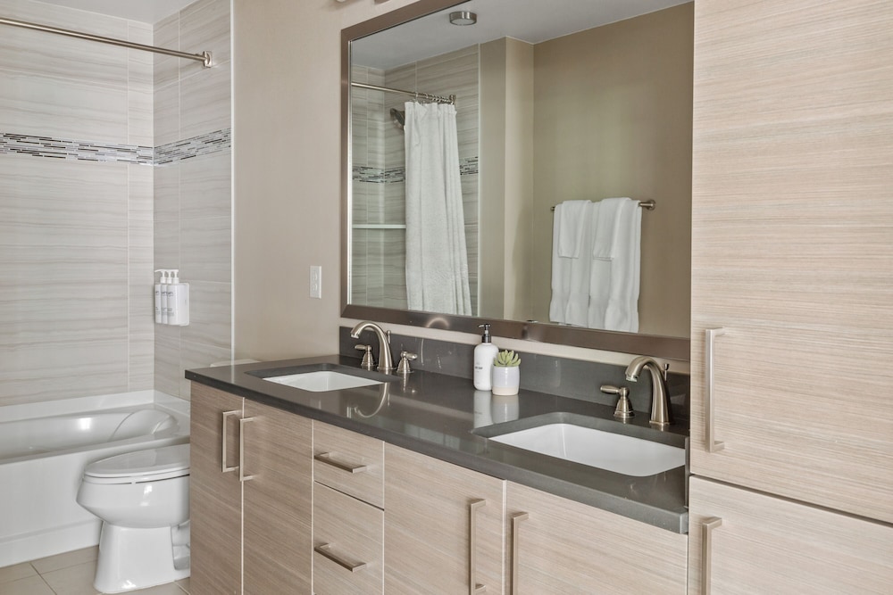 Family Apartment, 2 Bedrooms, 2 Bathrooms (Self Check-in with Virtual Front Desk) - Photo 8
