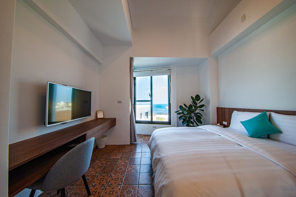 Comfort Quadruple Room, Bathtub, Ocean View photo 1