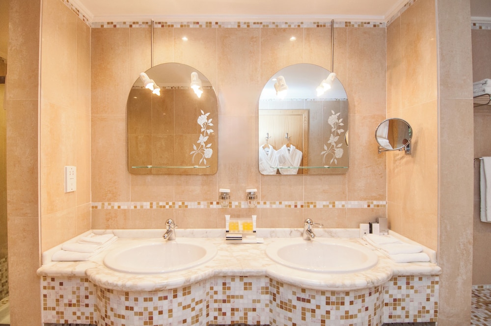 Deluxe Suite, Sea View