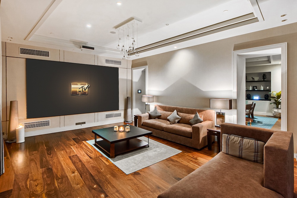 Sky Embassy Apartment, 220 m2, 49th floor of the "Federation Tower West"