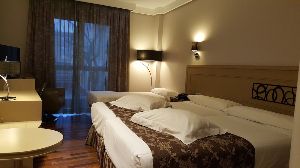 Habitación Triple (3 Adultos)