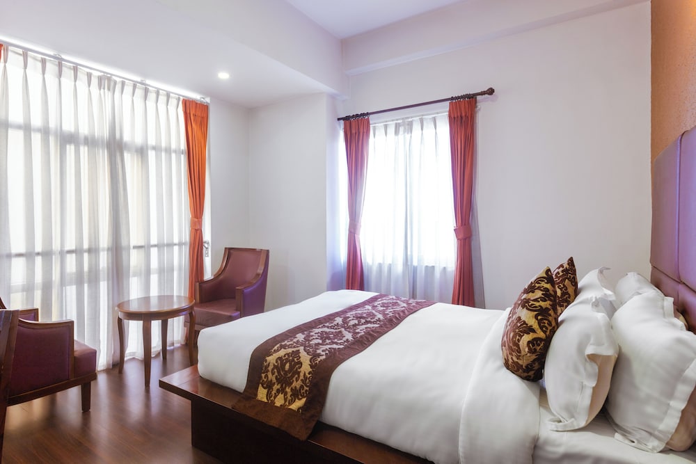 1BHK Premium Apartment without Bathtub photo 2