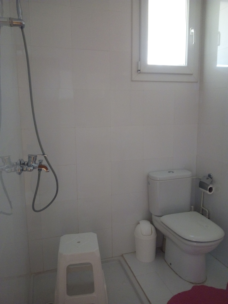 Triple Room, 3 Twin Beds photo 2