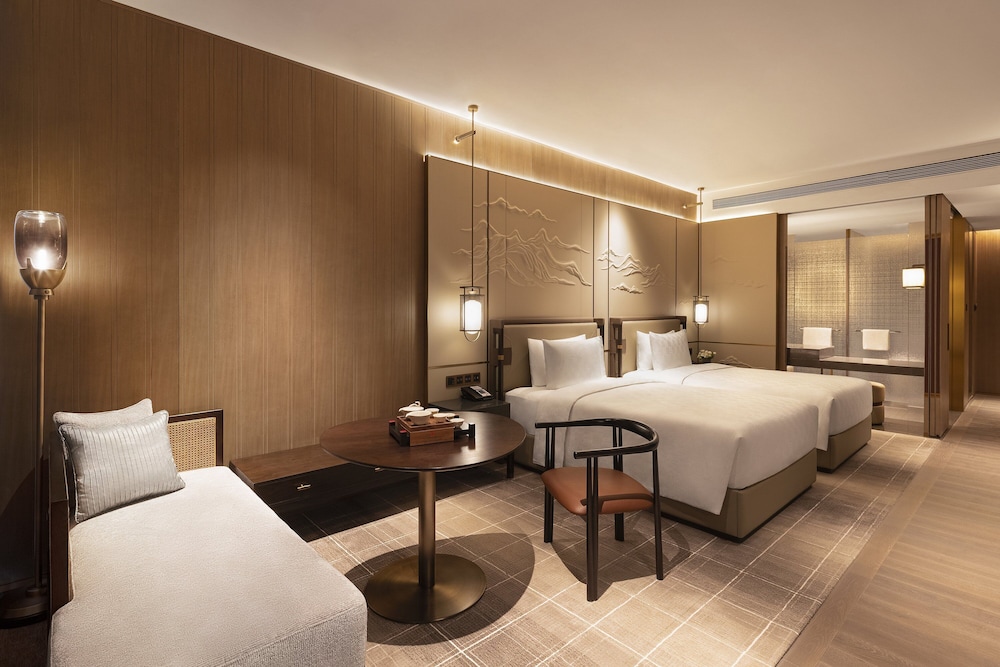 Premium Room, 2 Twin Beds, Club Lounge Access - Photo 3