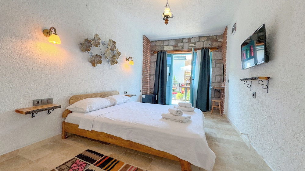 Standard Double Room - Photo 6