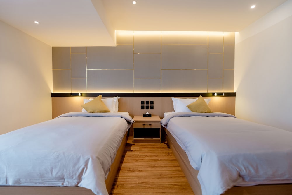 Deluxe Twin Room photo 2