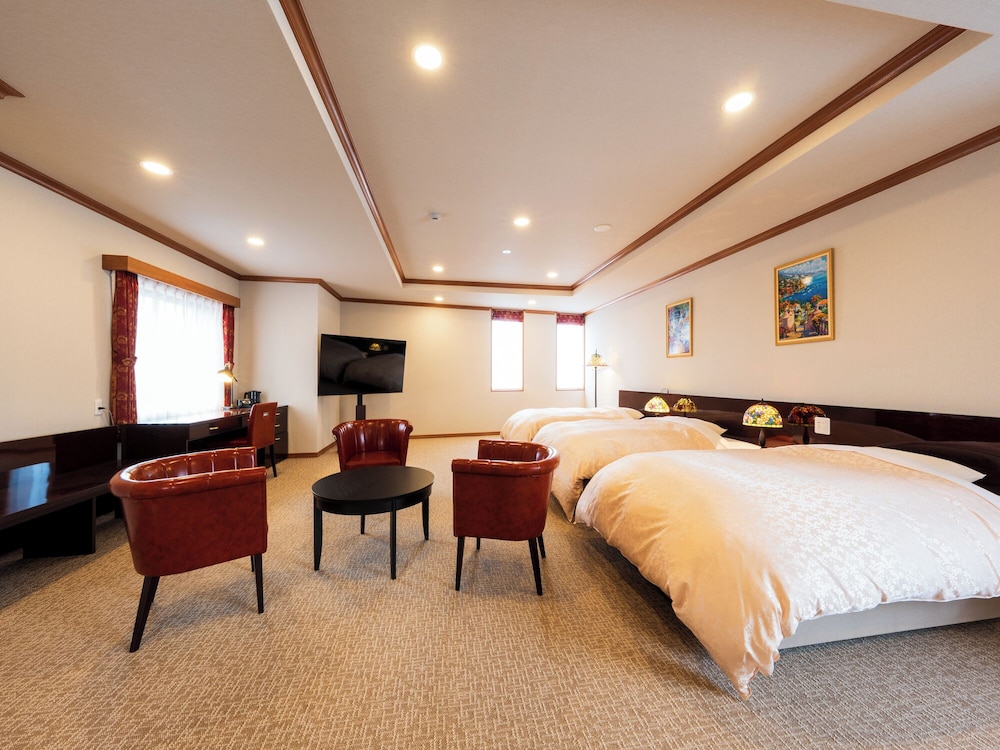 Family Triple Room - Non-Smoking