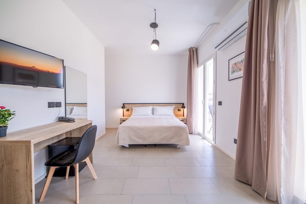Design Quadruple Room, Balcony photo 3