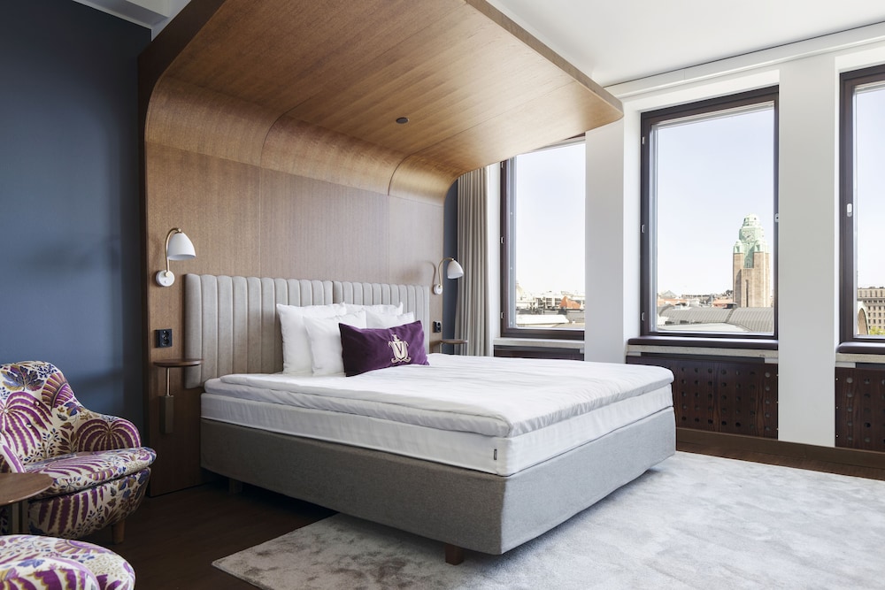 Superior Room, 1 King Bed (extra bed possibility) - Photo 1