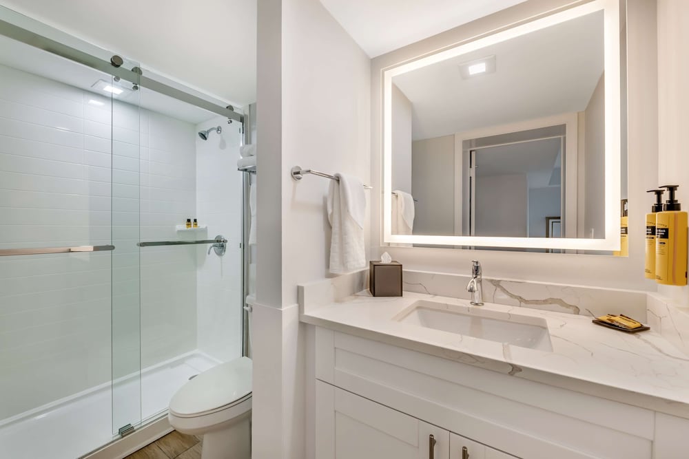 Suite, 2 Double Beds, Kitchen, Poolside (with Sofabed, Ground Floor) - Photo 9