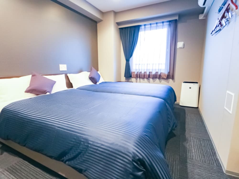 Twin Room, Non Smoking - Photo 7