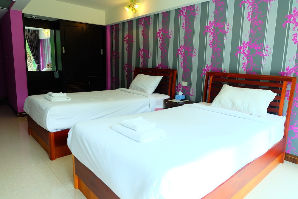 Standard Twin Room photo 3