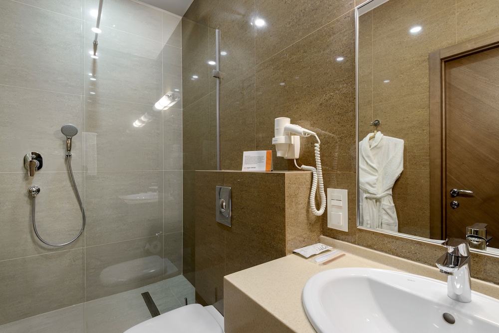 Superior Twin Room photo 2