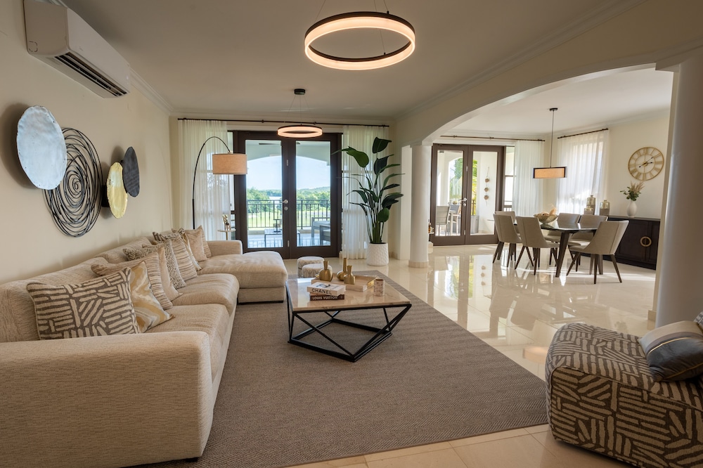 Superior Villa, 3 Bedrooms, Partial Ocean View